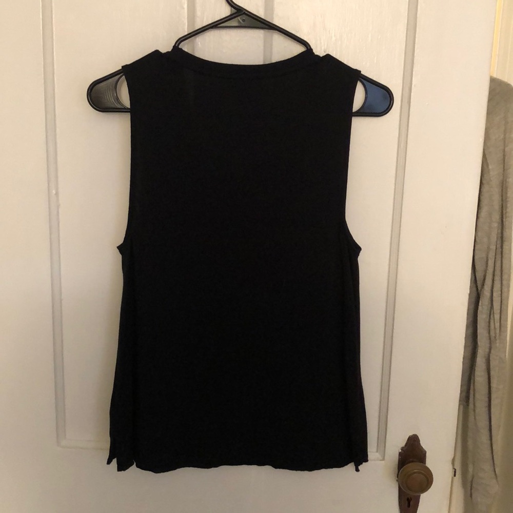 Express Tank Top - Picture 3 of 5